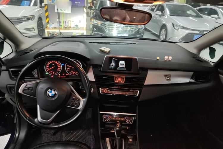 Used BMW 2 Series Active Tourer 2016 218i Leading Model Center Console