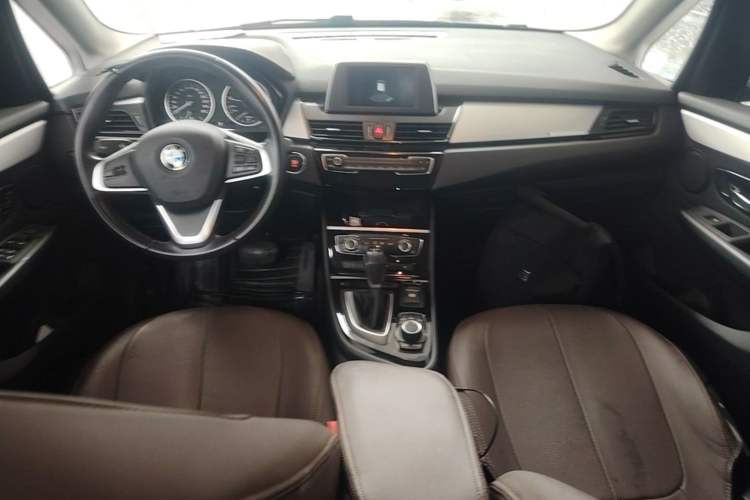 Used BMW 2 Series Active Tourer 2016 218i Fashion Model Center Console