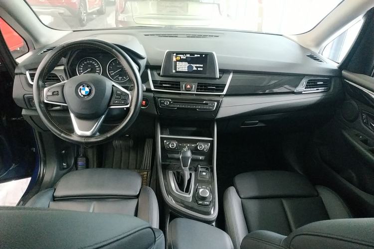 Used BMW 2 Series Active Tourer 2016 218i Sports Design Package Center Console