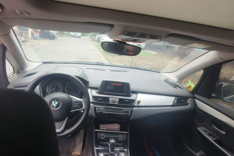 Used BMW 2 Series Active Tourer 2016 218i Fashion Model Center Console