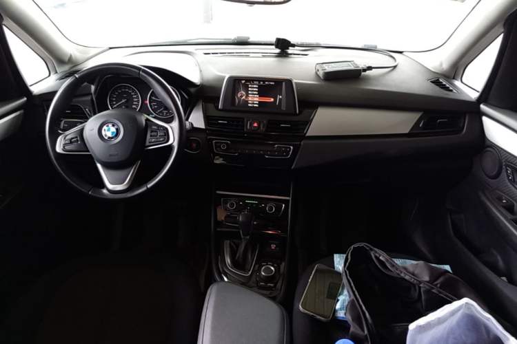 Used BMW 2 Series Active Tourer 2016 218i Fashion Model Center Console