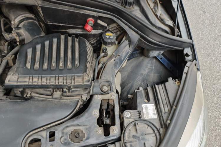 Used BMW 2 Series Active Tourer 2016 218i Fashion Model Engine Bay Left