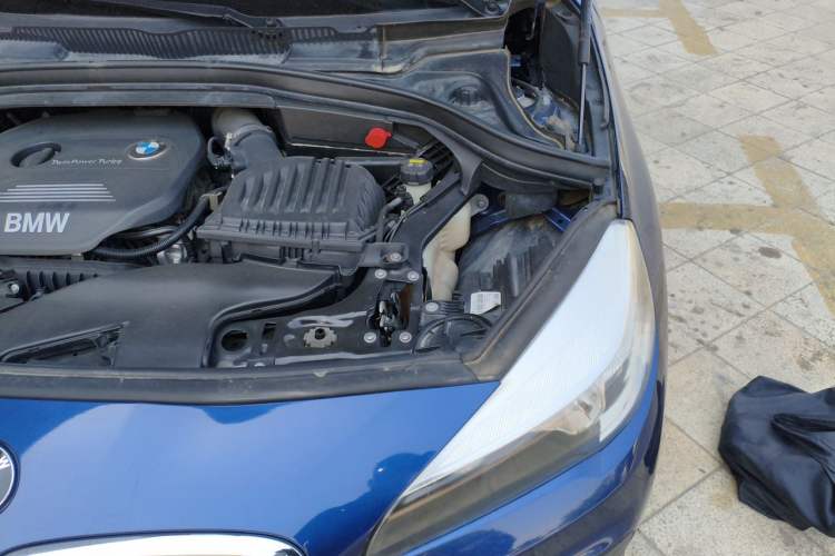 Used BMW 2 Series Active Tourer 2016 218i Fashion Model Engine Bay Left