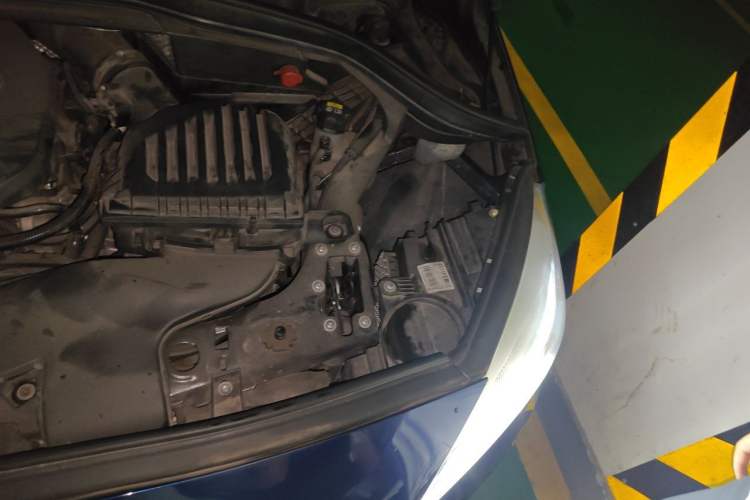 Used BMW 2 Series Active Tourer 2016 218i Leading Model Engine Bay Left
