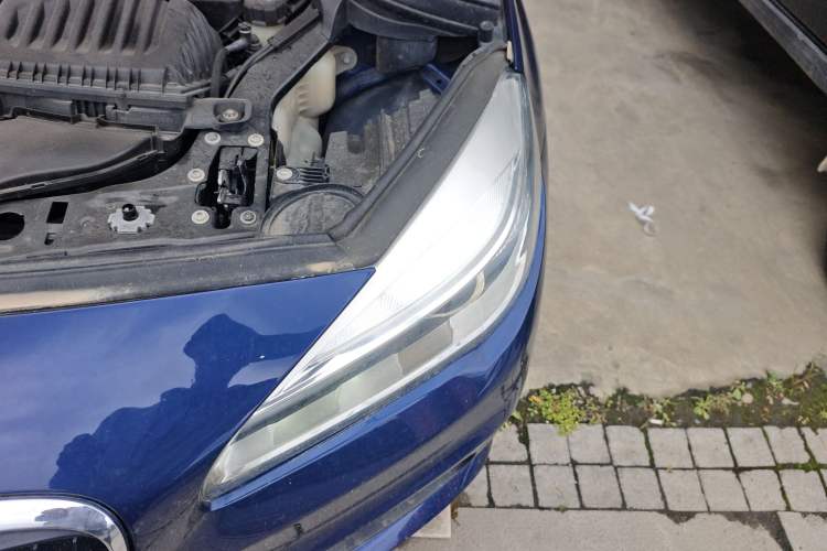 Used BMW 2 Series Active Tourer 2016 218i Leading Model Engine Bay Left