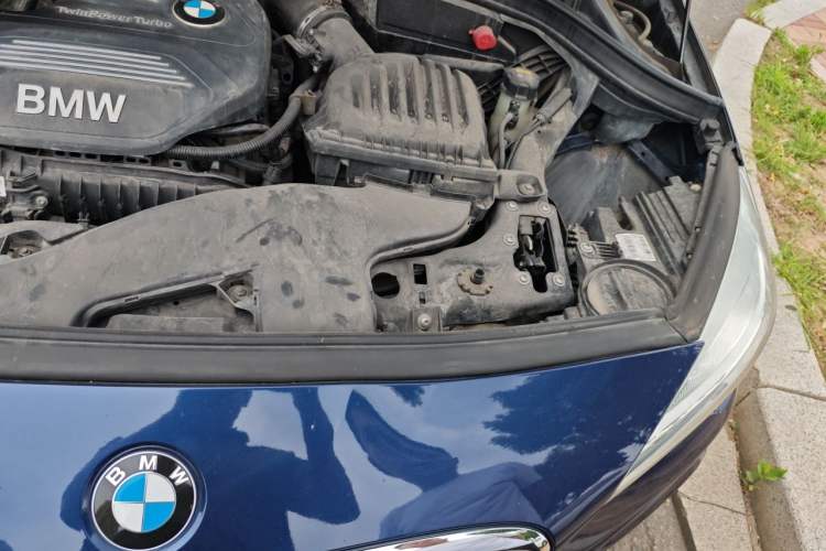 Used BMW 2 Series Active Tourer 2016 218i Sports Design Package Engine Bay Left