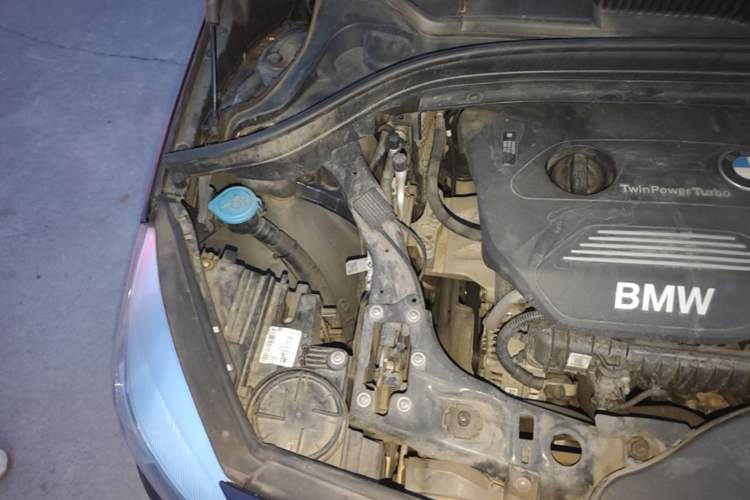 Used BMW 2 Series Active Tourer 2016 218i Fashion Model Engine Bay Right