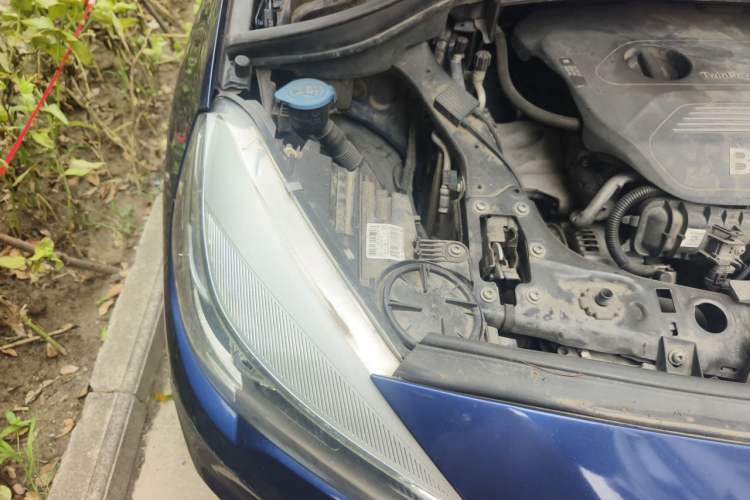 Used BMW 2 Series Active Tourer 2016 218i Fashion Model Engine Bay Right