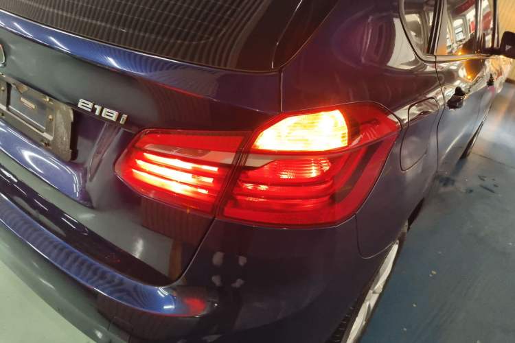 Used BMW 2 Series Active Tourer 2016 218i Fashion Model Exterior 3