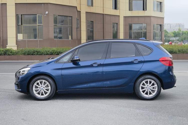 Used BMW 2 Series Active Tourer 2016 218i Fashion Model Exterior 3