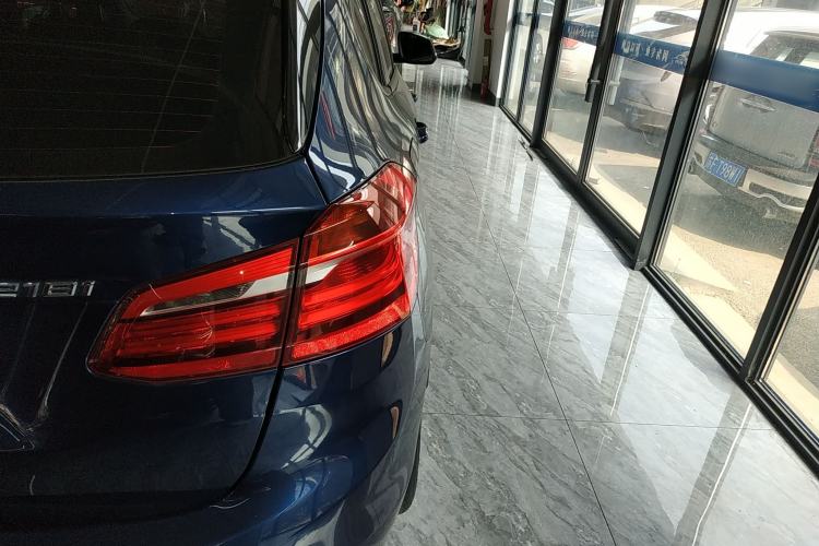 Used BMW 2 Series Active Tourer 2016 218i Sports Design Package Exterior 3