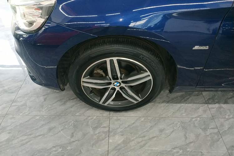 Used BMW 2 Series Active Tourer 2016 218i Sports Design Package Exterior 4