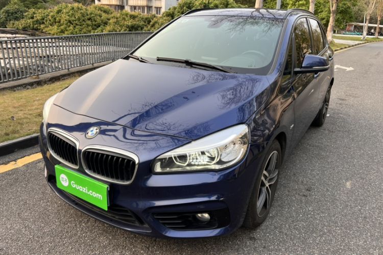 Used BMW 2 Series Active Tourer 2016 218i Sports Design Package Front Left 45 Deg