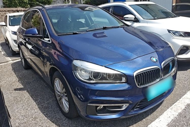 Used BMW 2 Series Active Tourer 2016 218i Sports Design Package Front Right 45 Deg