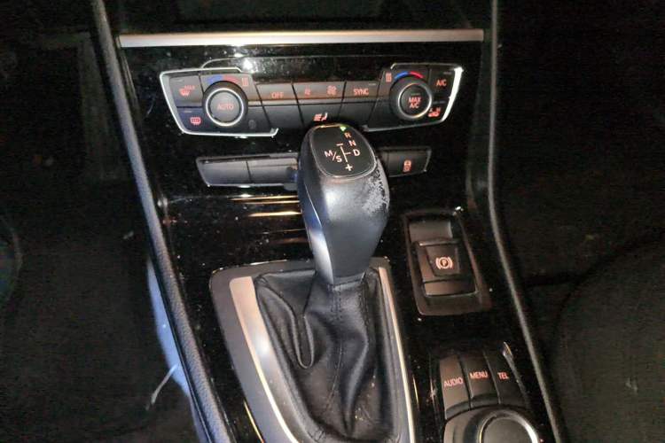 Used BMW 2 Series Active Tourer 2016 218i Leading Model Gear Lever