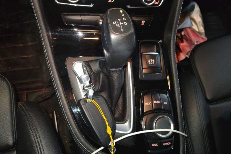 Used BMW 2 Series Active Tourer 2016 218i Sports Design Package Gear Lever