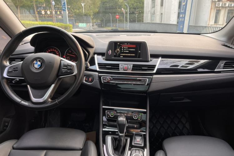 Used BMW 2 Series Active Tourer 2016 218i Sports Design Package Gear Lever