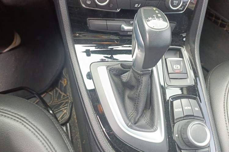 Used BMW 2 Series Active Tourer 2016 218i Leading Model Gear Lever