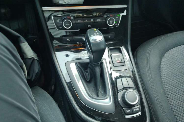 Used BMW 2 Series Active Tourer 2016 218i Leading Model Gear Lever