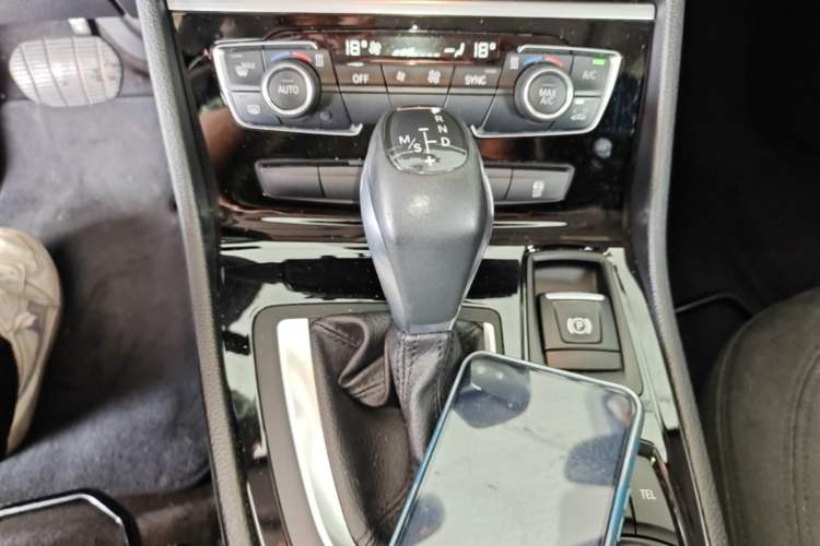 Used BMW 2 Series Active Tourer 2016 218i Leading Model Gear Lever