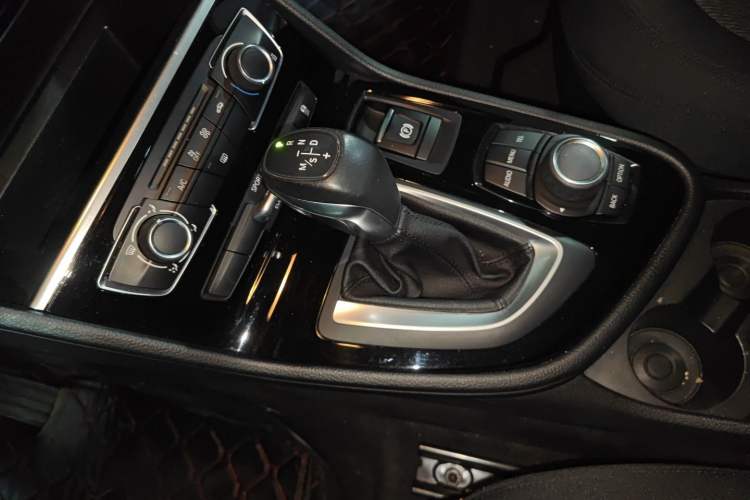 Used BMW 2 Series Active Tourer 2016 218i Fashion Model Gear Lever