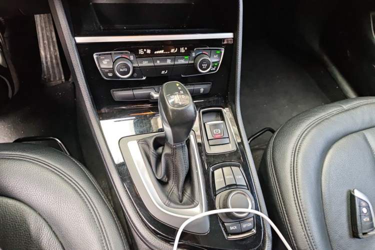 Used BMW 2 Series Active Tourer 2016 218i Leading Model Gear Lever