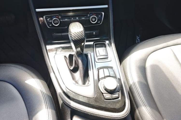 Used BMW 2 Series Active Tourer 2016 218i Sports Design Package Gear Lever