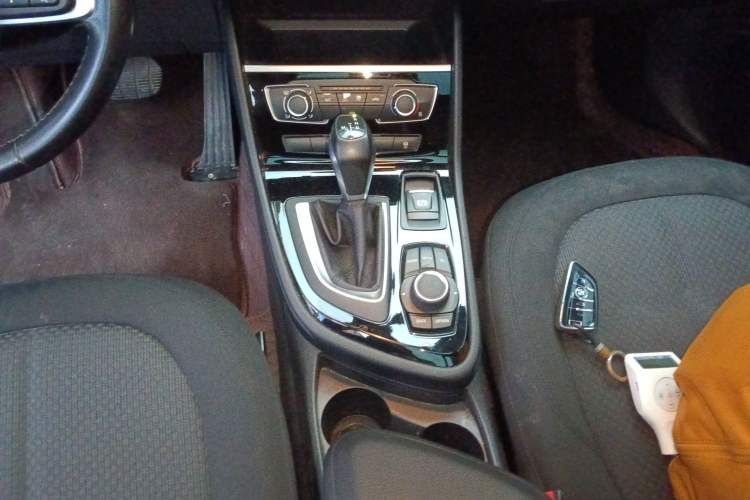 Used BMW 2 Series Active Tourer 2016 218i Fashion Model Gear Lever