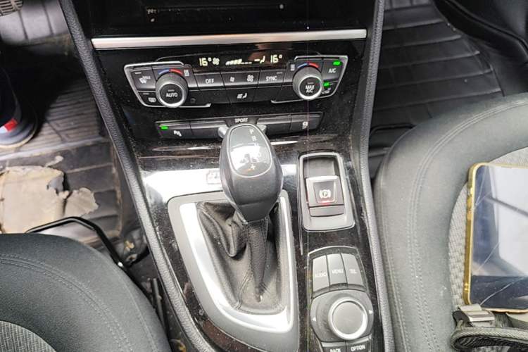 Used BMW 2 Series Active Tourer 2016 218i Leading Model Gear Lever