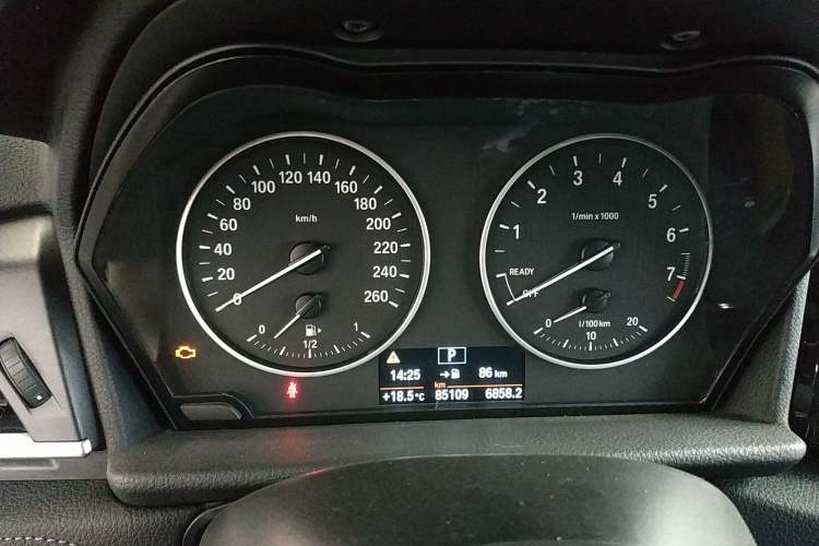 Used BMW 2 Series Active Tourer 2016 218i Sports Design Package Instrument Cluster