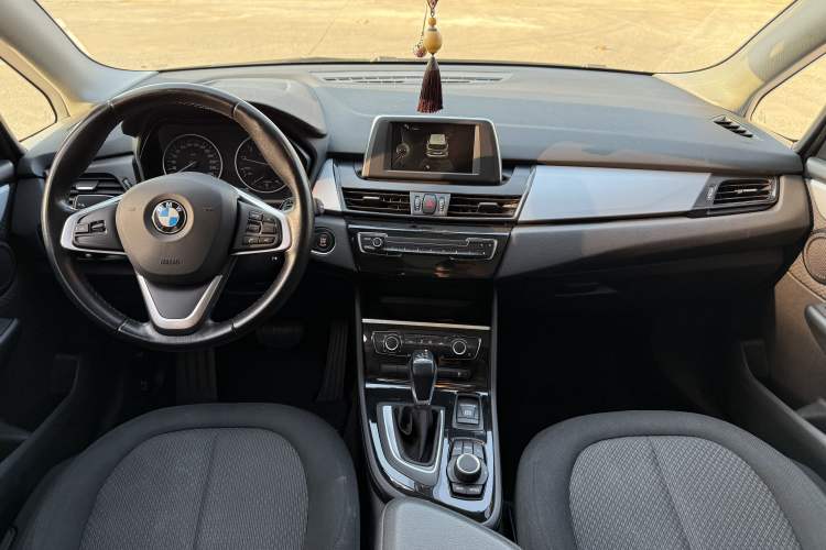Used BMW 2 Series Active Tourer 2016 218i Fashion Model Interior 2