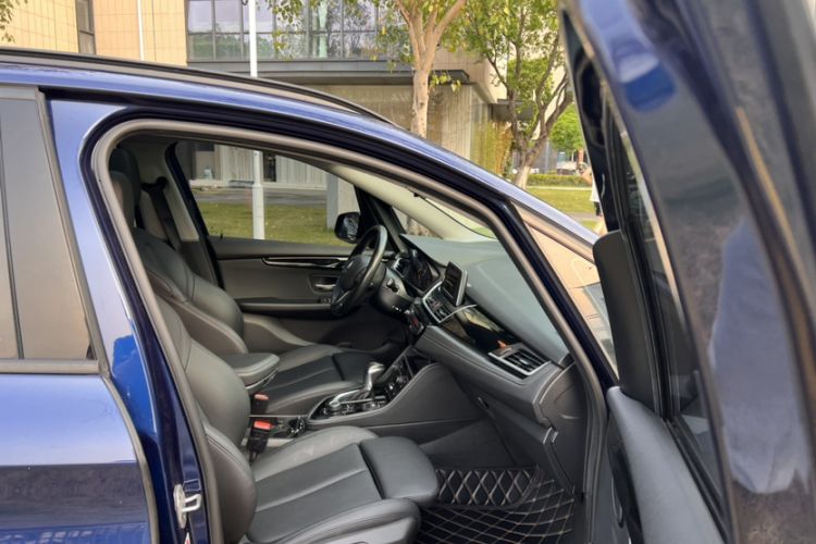 Used BMW 2 Series Active Tourer 2016 218i Sports Design Package Interior 3