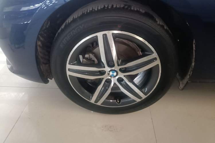 Used BMW 2 Series Active Tourer 2016 218i Sports Design Package Left Front Wheel Hub