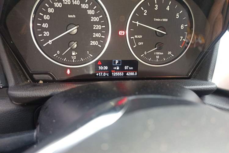 Used BMW 2 Series Active Tourer 2016 218i Fashion Model Odometer Close Up