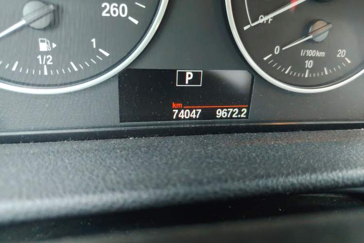 Used BMW 2 Series Active Tourer 2016 218i Leading Model Odometer Close Up