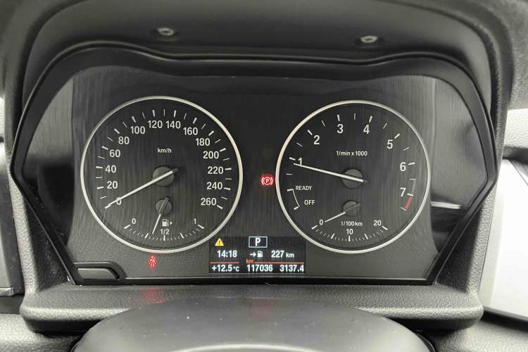 Used BMW 2 Series Active Tourer 2016 218i Fashion Model Odometer Close Up