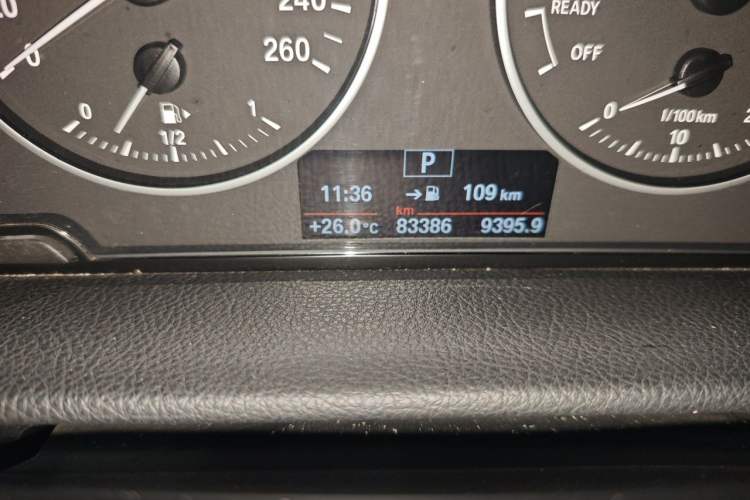 Used BMW 2 Series Active Tourer 2016 218i Sports Design Package Odometer Close Up