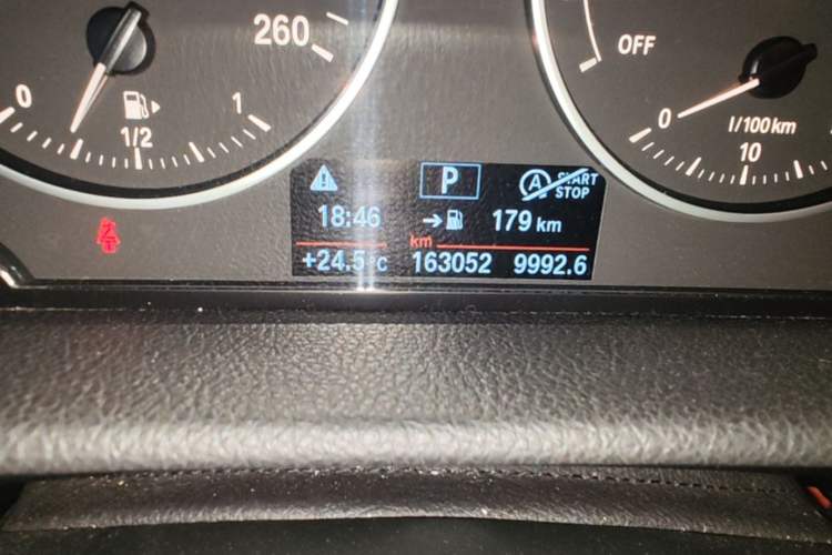 Used BMW 2 Series Active Tourer 2016 218i Fashion Model Odometer Close Up