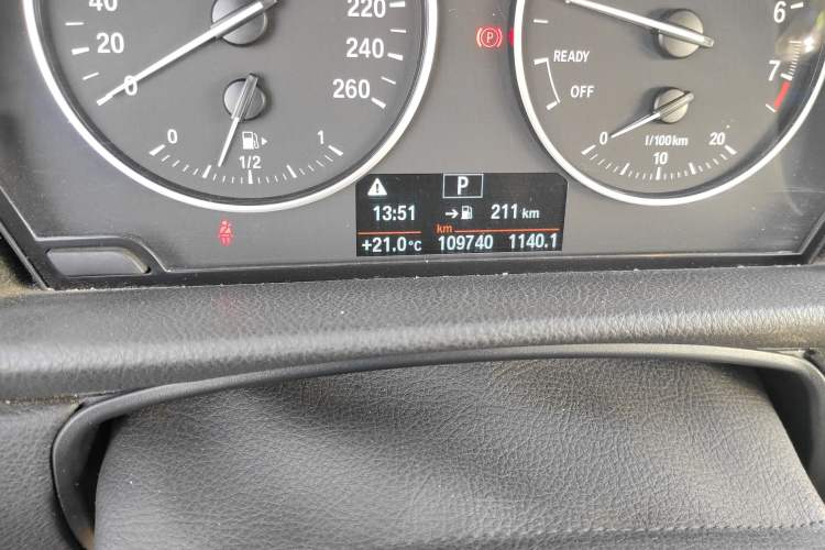 Used BMW 2 Series Active Tourer 2016 218i Leading Model Odometer Close Up