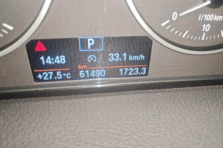 Used BMW 2 Series Active Tourer 2016 218i Sports Design Package Odometer Close Up