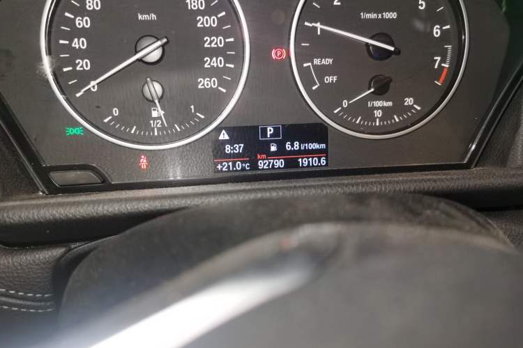 Used BMW 2 Series Active Tourer 2016 218i Sports Design Package Odometer Close Up