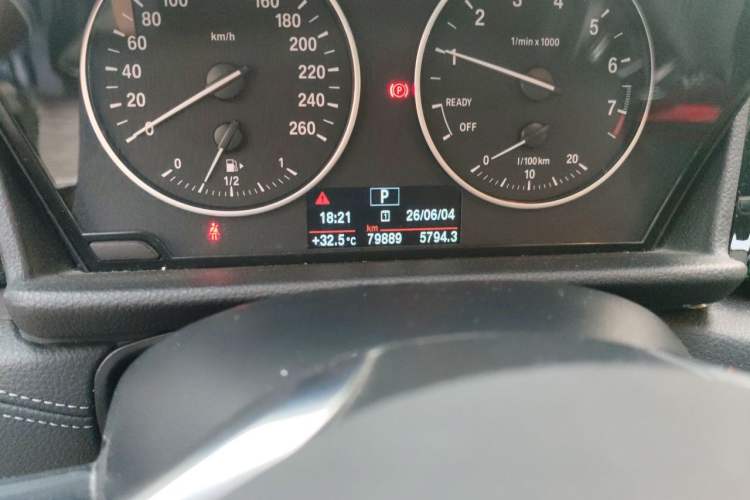 Used BMW 2 Series Active Tourer 2016 218i Sports Design Package Odometer Close Up