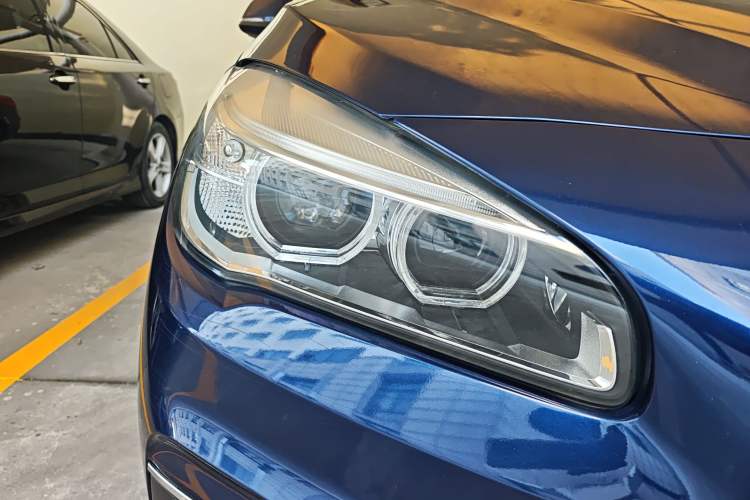 Used BMW 2 Series Active Tourer 2016 220i Luxury Design Package Right Front Headlight