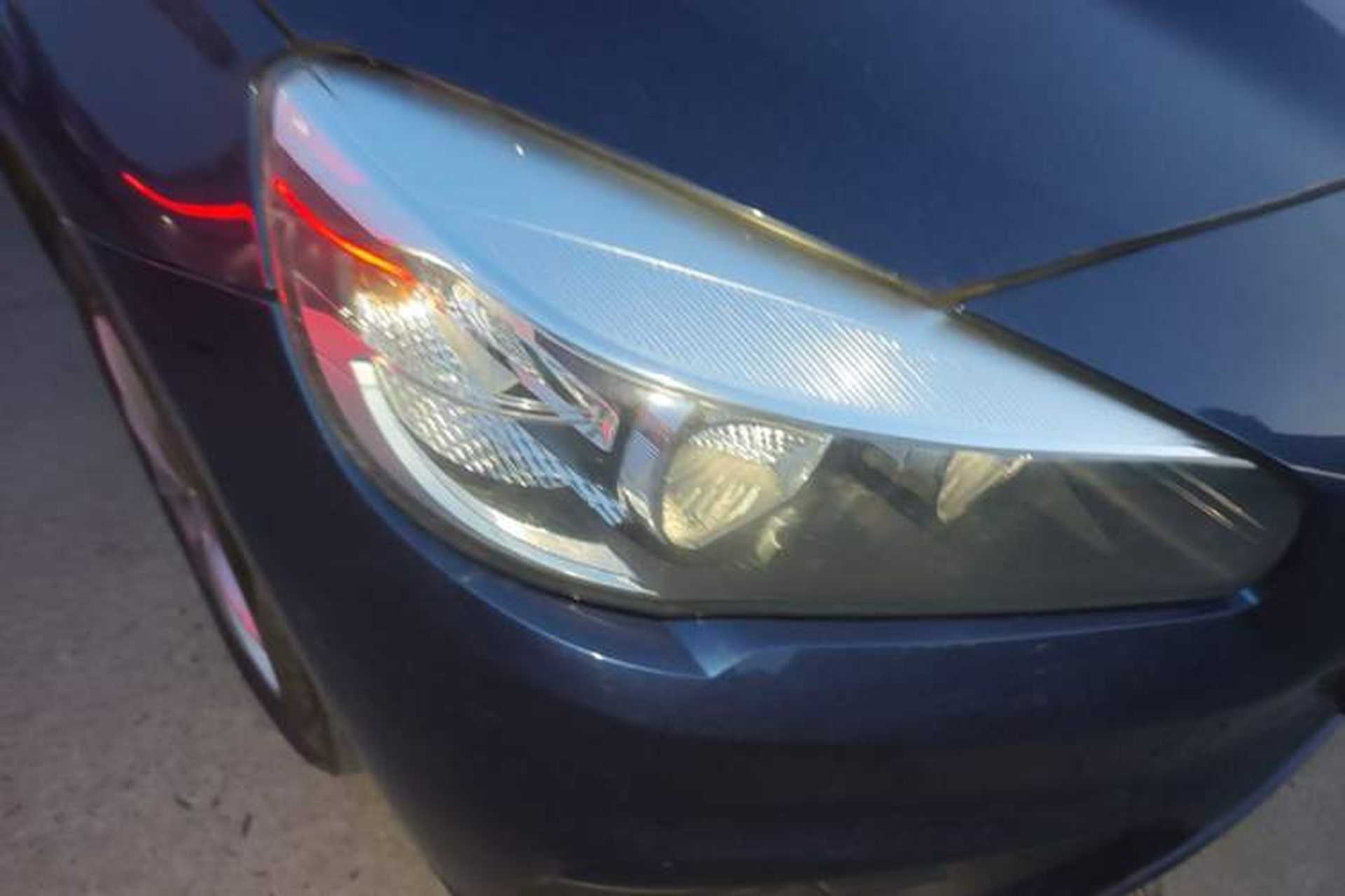 Used BMW 2 Series Active Tourer 2016 218i Fashion Model Right Front Headlight