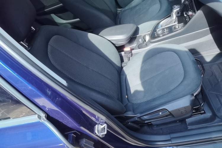 Used BMW 2 Series Active Tourer 2016 218i Fashion Model Right Front Seat