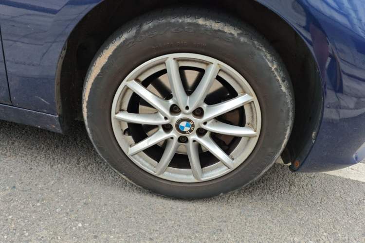 Used BMW 2 Series Active Tourer 2016 218i Fashion Model Right Front Wheel Hub