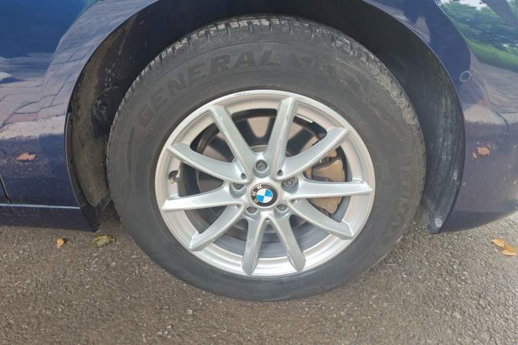Used BMW 2 Series Active Tourer 2016 218i Fashion Model Right Front Wheel Hub