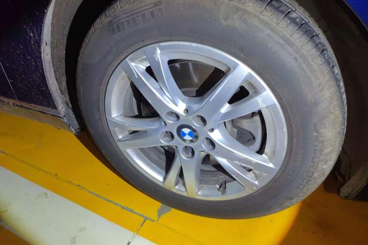 Used BMW 2 Series Active Tourer 2016 218i Leading Model Right Front Wheel Hub