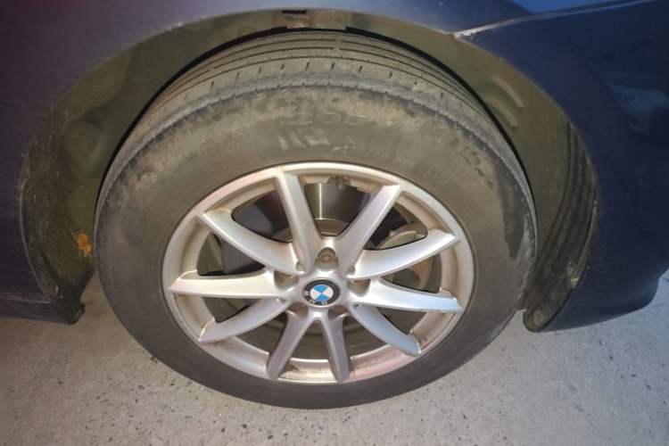 Used BMW 2 Series Active Tourer 2016 218i Fashion Model Right Front Wheel Hub