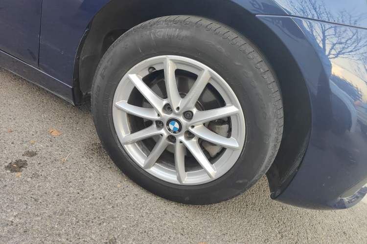 Used BMW 2 Series Active Tourer 2016 218i Fashion Model Right Front Wheel Hub